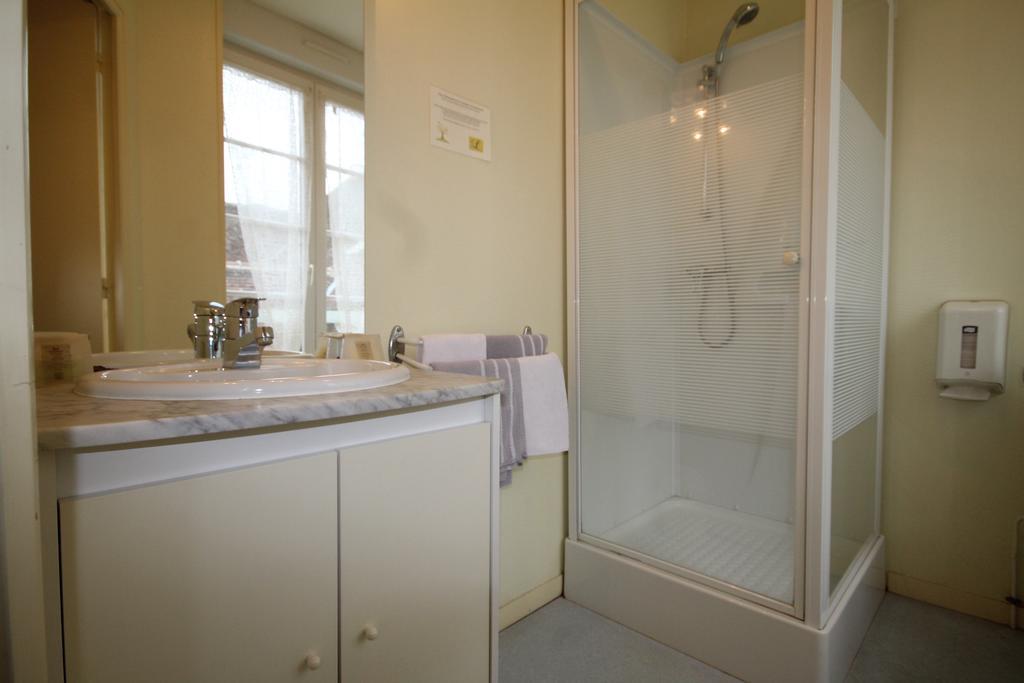 Logis Hotel Restaurant Auberge De La Cloche Le Theil-sur-Huisne المظهر الخارجي الصورة