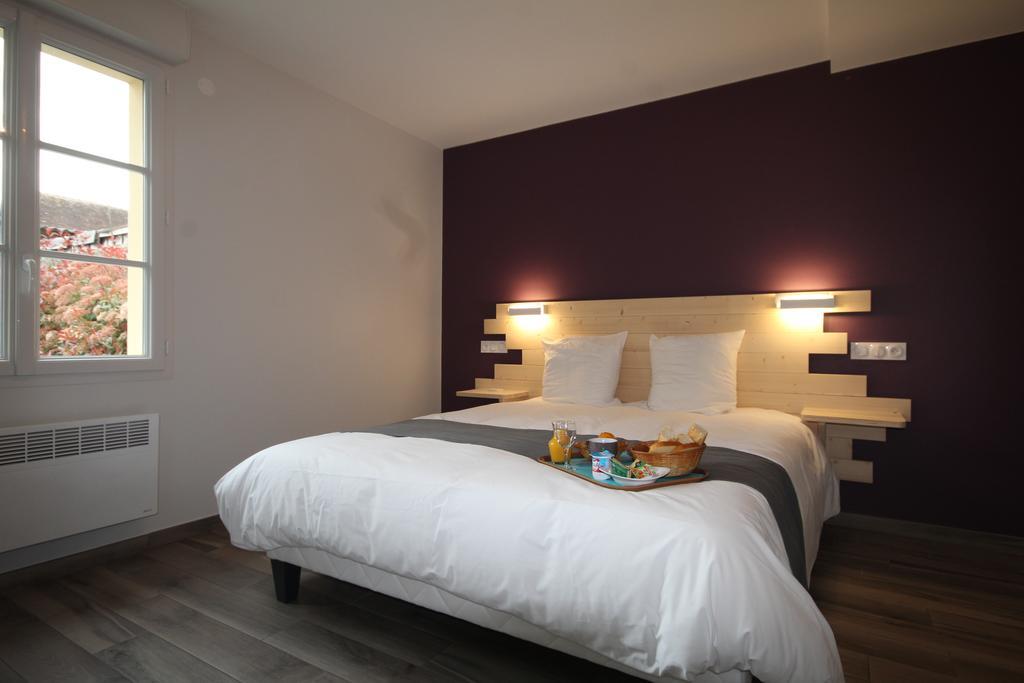 Logis Hotel Restaurant Auberge De La Cloche Le Theil-sur-Huisne المظهر الخارجي الصورة