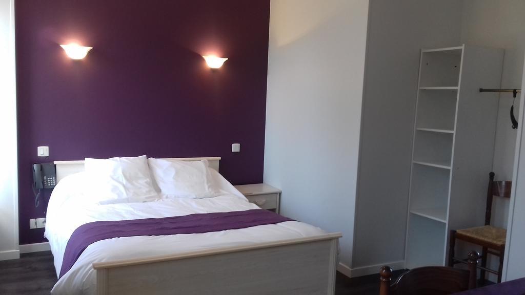 Logis Hotel Restaurant Auberge De La Cloche Le Theil-sur-Huisne المظهر الخارجي الصورة
